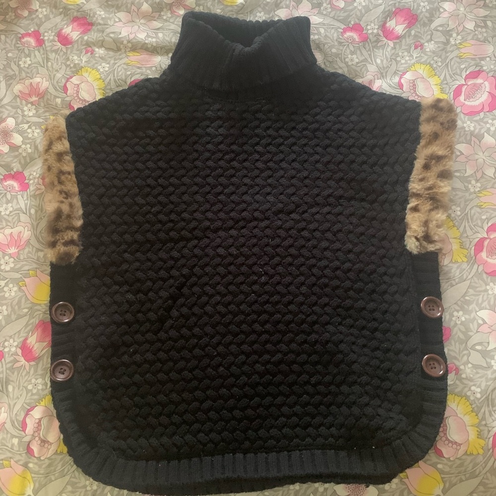 Aspen Kids Poncho with Faux Fur